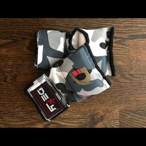 *NWT* Boxing Gloves, Gel Padded, White Camo